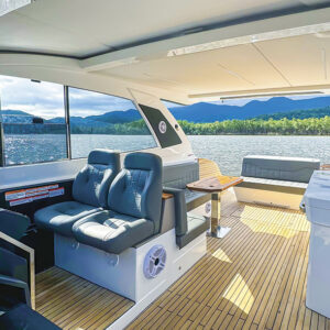 Solara 380 Bow Raider 12